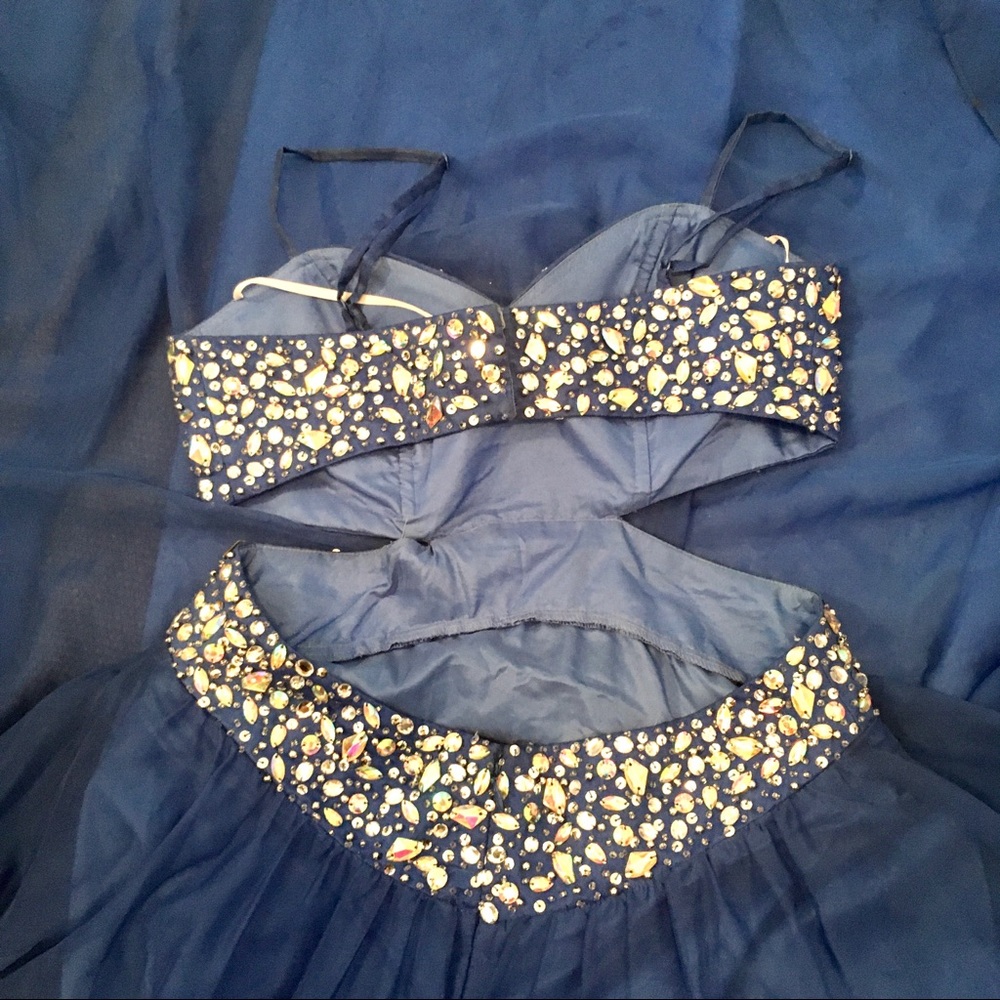 ✨Decode 1.8 Rhinestone Cutout Gown - Picture 4 of 8